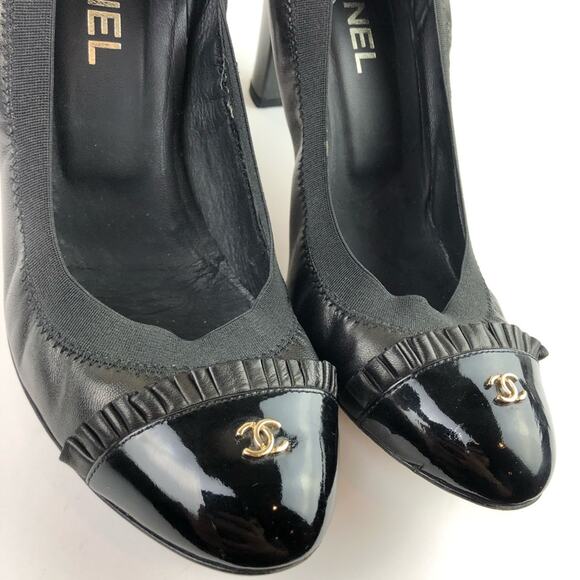 Chanel Black Lambskin Leather Ruffle CC Logo Patent Cap Toe Heels. Authentic. - Picture 4 of 14